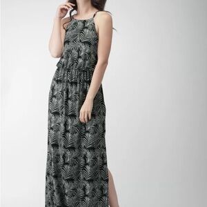 Plus Size 3XL Black and White Maxi Dress with Slit Palm Beach Print